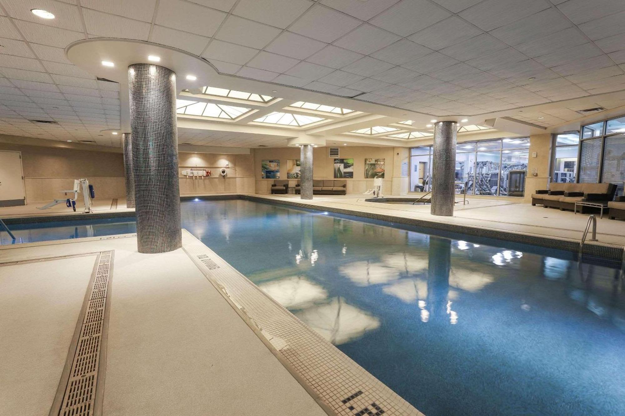 Radisson Plaza Hotel And Suites Kalamazoo Zewnętrze zdjęcie