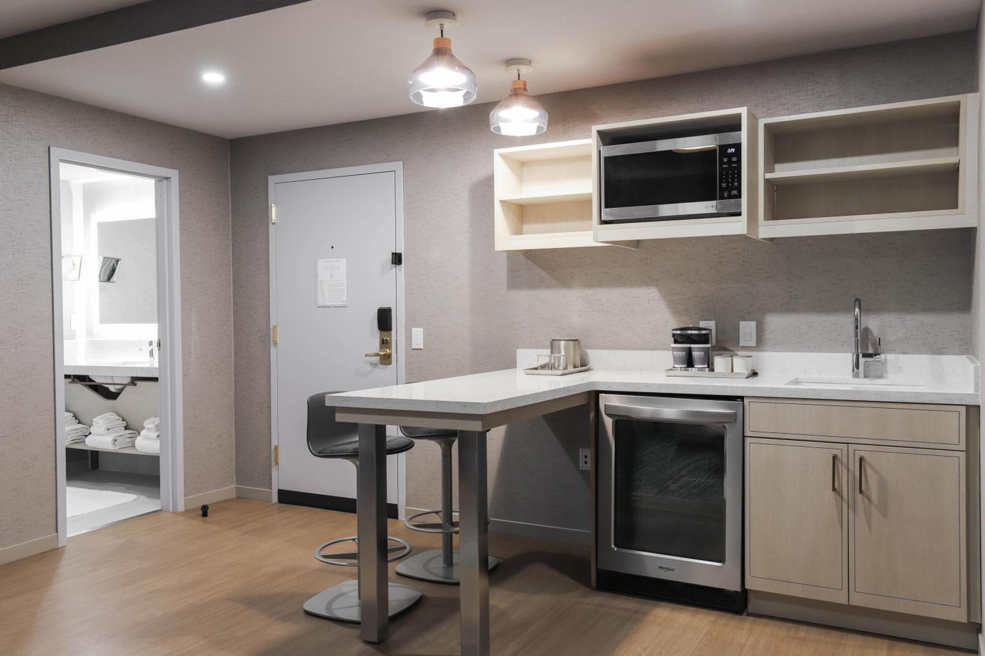 Radisson Plaza Hotel And Suites Kalamazoo Zewnętrze zdjęcie