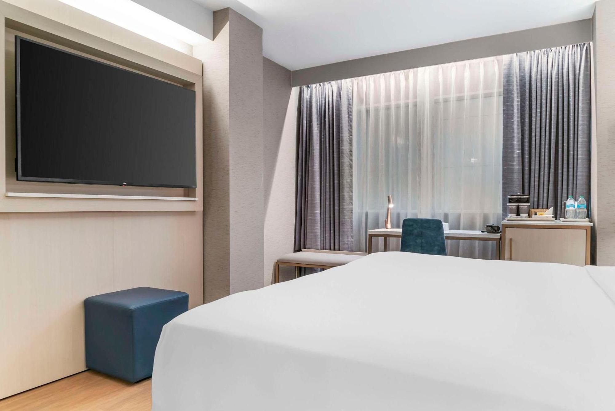 Radisson Plaza Hotel And Suites Kalamazoo Zewnętrze zdjęcie